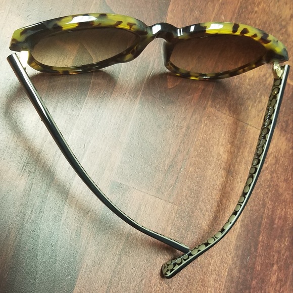 Coach Sunglasses - Picture 4 of 7
